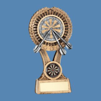 Darts Round Wreath Award on V Riser JR3-RF693
